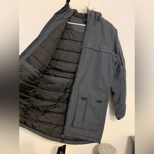 NWT Icewords Waterproof, Windproof, Hooded, Warm Winter Parka